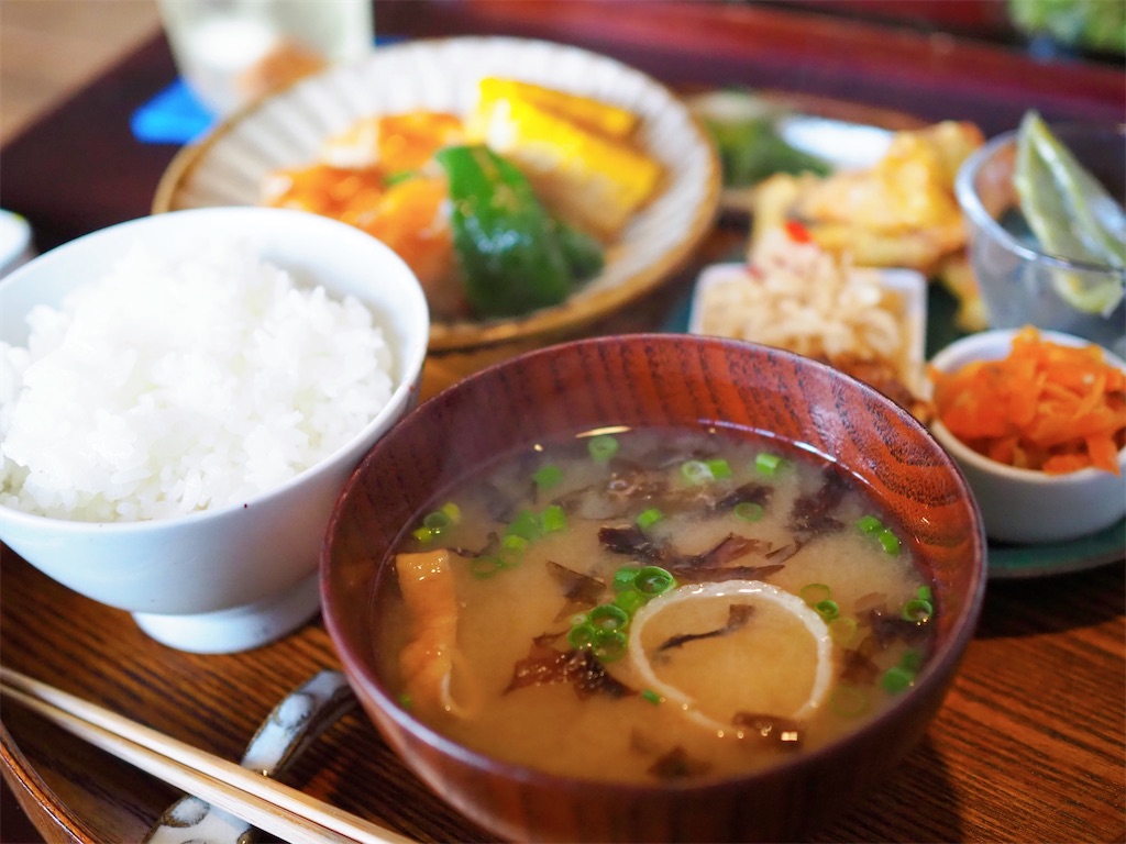 ごはん・おやつ シプル のお味噌汁